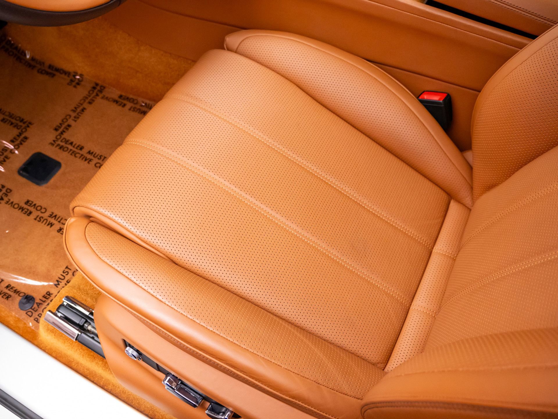 Used 2024 Bentley Bentayga AWD/4WD image 13
