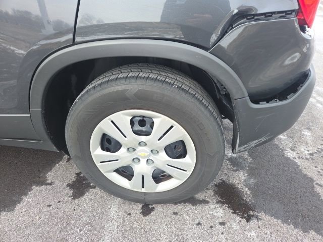 Used 2016 Chevrolet Trax LS image 13