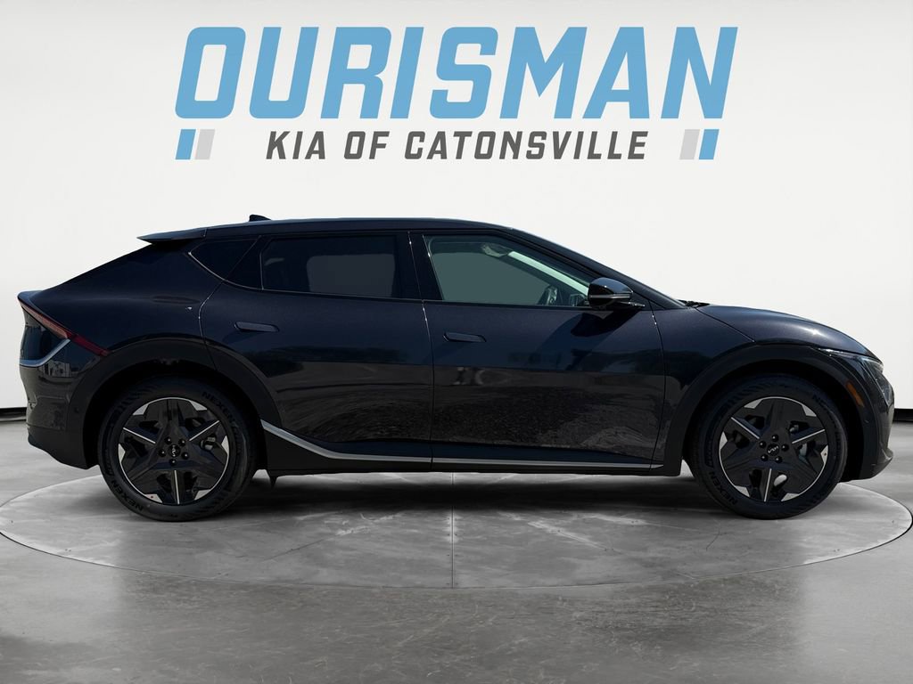 New 2025 Kia EV6 Light w/ Light LR Technology Package image 7