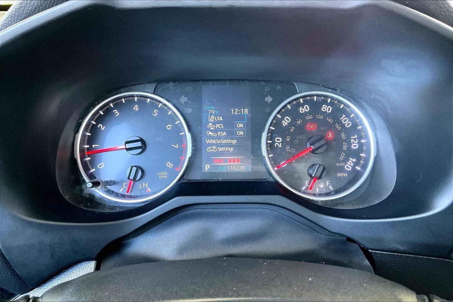 Used 2019 Toyota RAV4 LE image 12