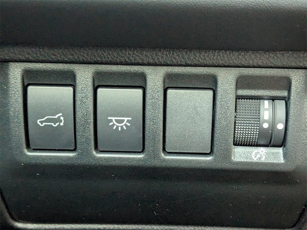 Certified 2025 Subaru Ascent Bronze Edition w/ Onyx Package image 26