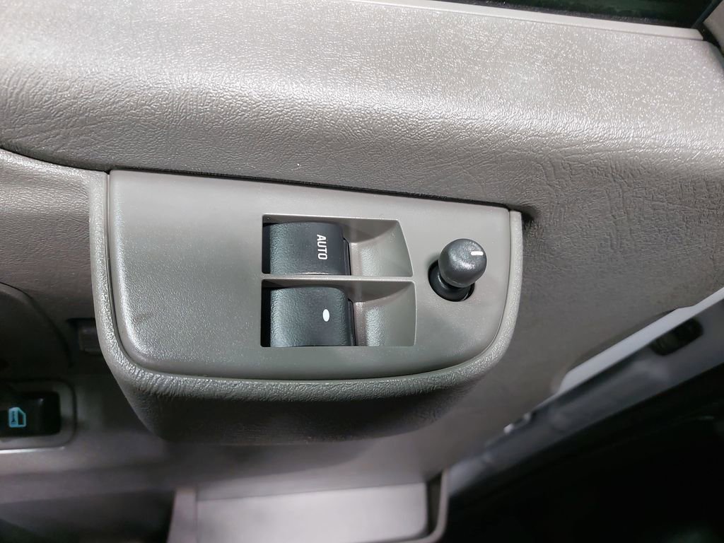 Used 2024 GMC Savana 2500 w/ Driver Convenience Package image 24