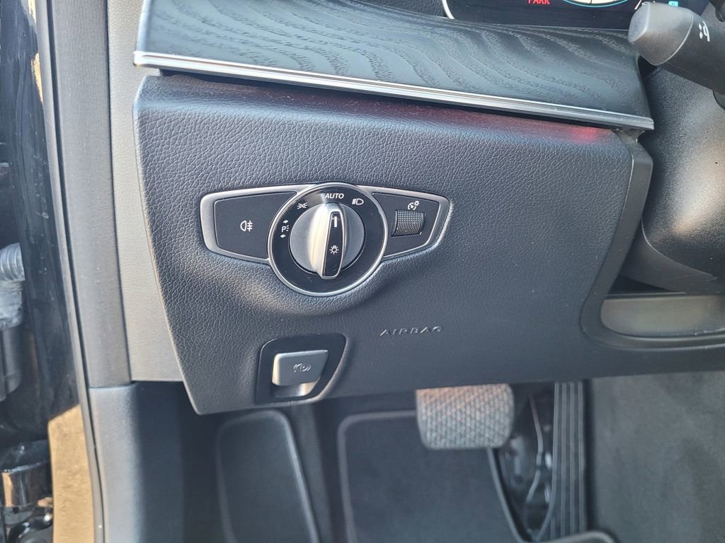 Used 2022 Mercedes-Benz E 350 Sedan image 27
