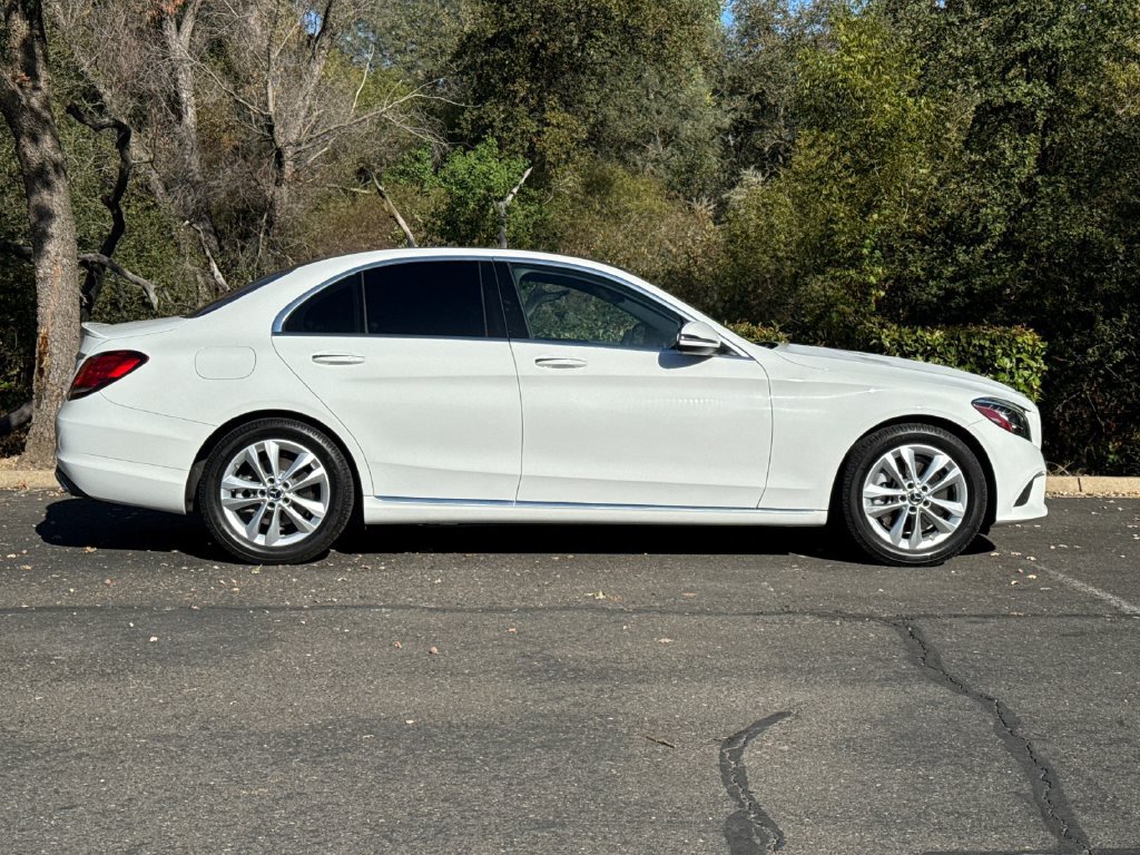 Used 2020 Mercedes-Benz C 300 Sedan image 4