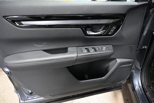 Used 2025 Honda CR-V Sport Touring image 27