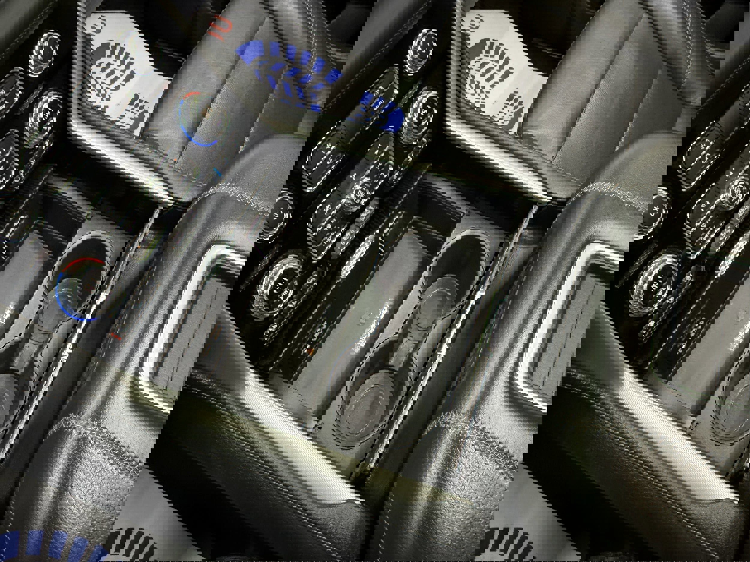 Used 2021 GMC Yukon Denali w/ Denali Premium Package image 19