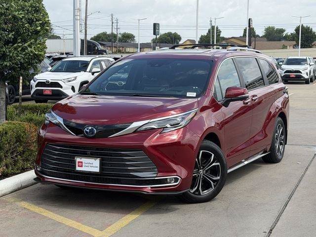 Certified 2025 Toyota Sienna Platinum AWD/4WD image 2