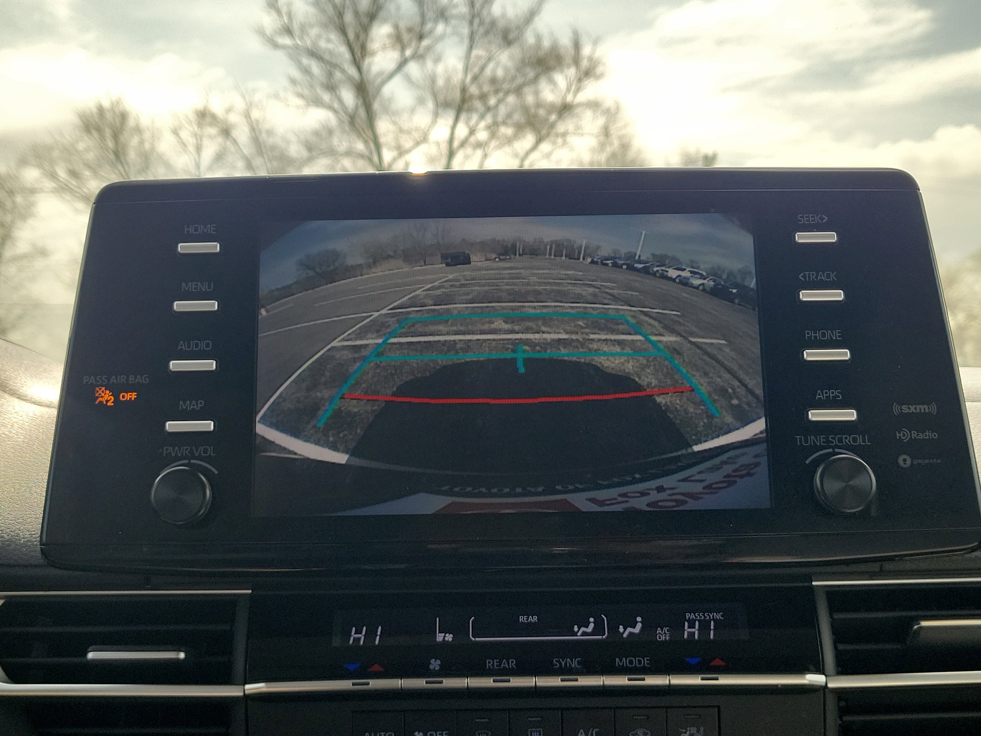 Used 2021 Toyota Sienna LE image 28