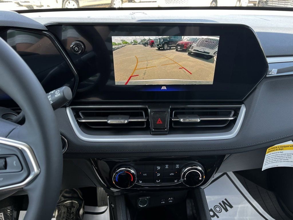 New 2025 Chevrolet TrailBlazer LT w/ LT Cold Weather Package FWD image 20