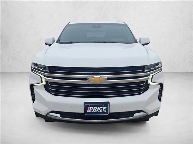 Used 2024 Chevrolet Suburban LT w/ Luxury Package RWD image 2