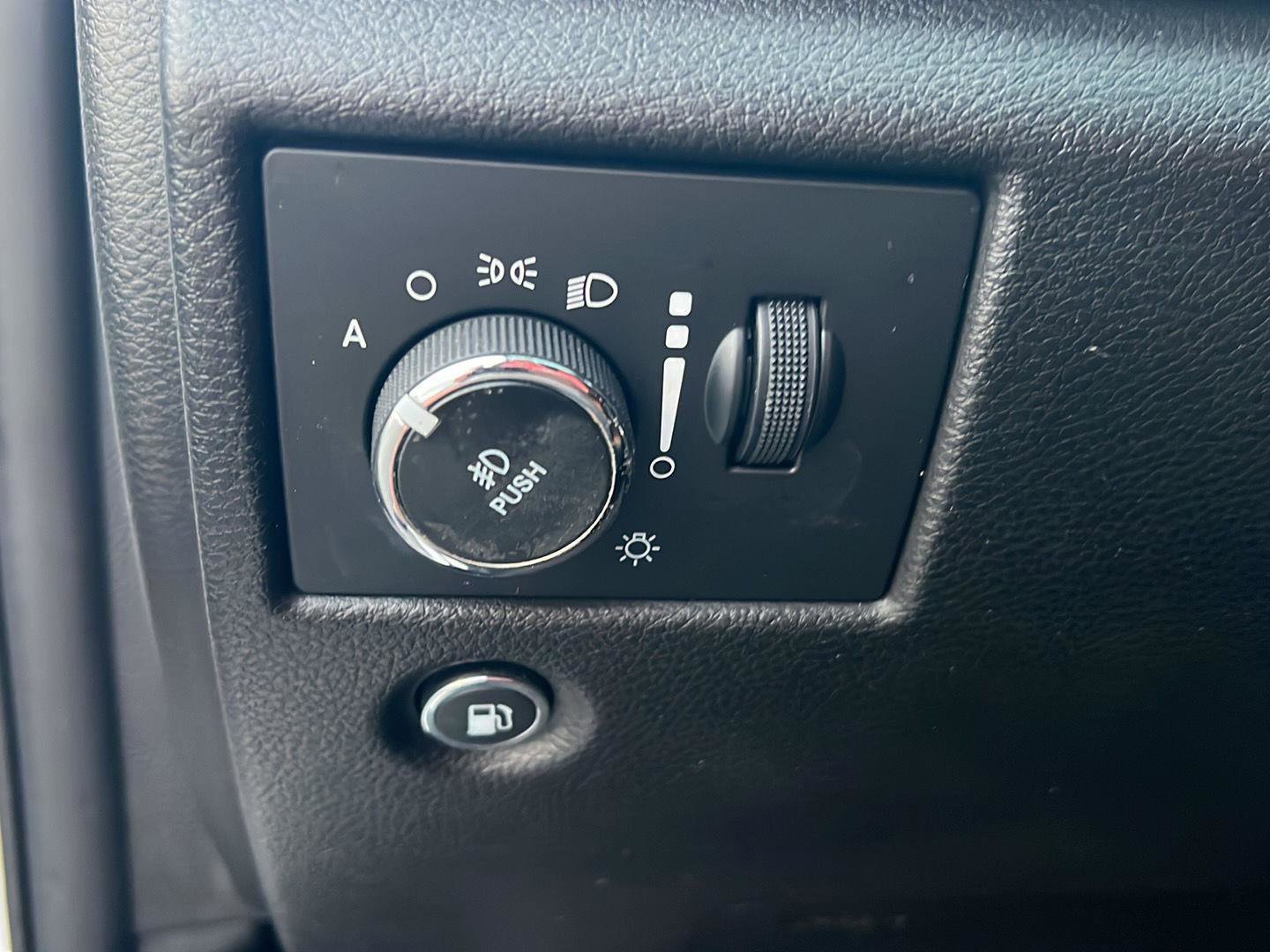 Used 2021 Jeep Grand Cherokee Trailhawk w/ Trailhawk Luxury Group image 20