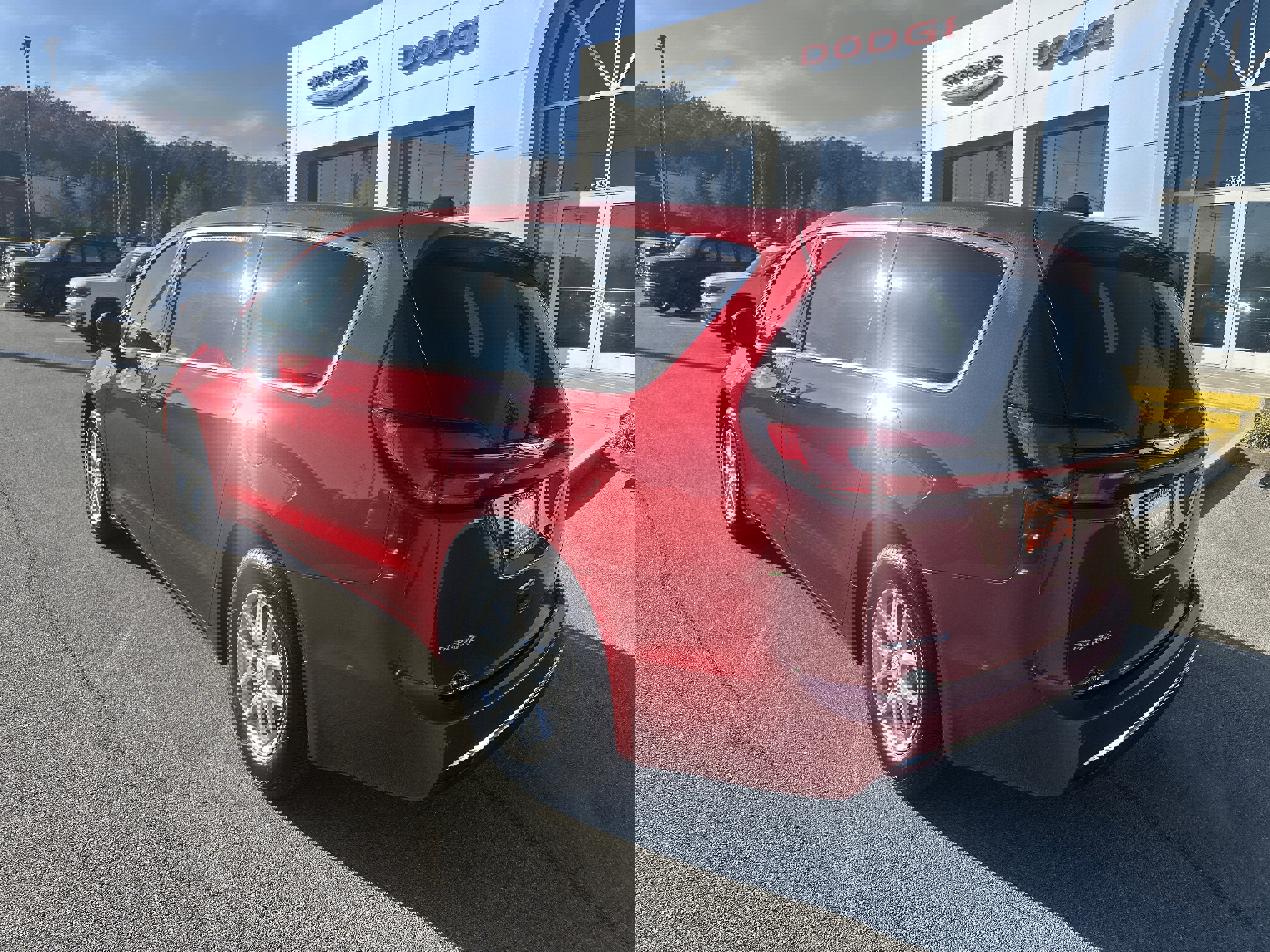 New 2026 Chrysler Pacifica Select image 9