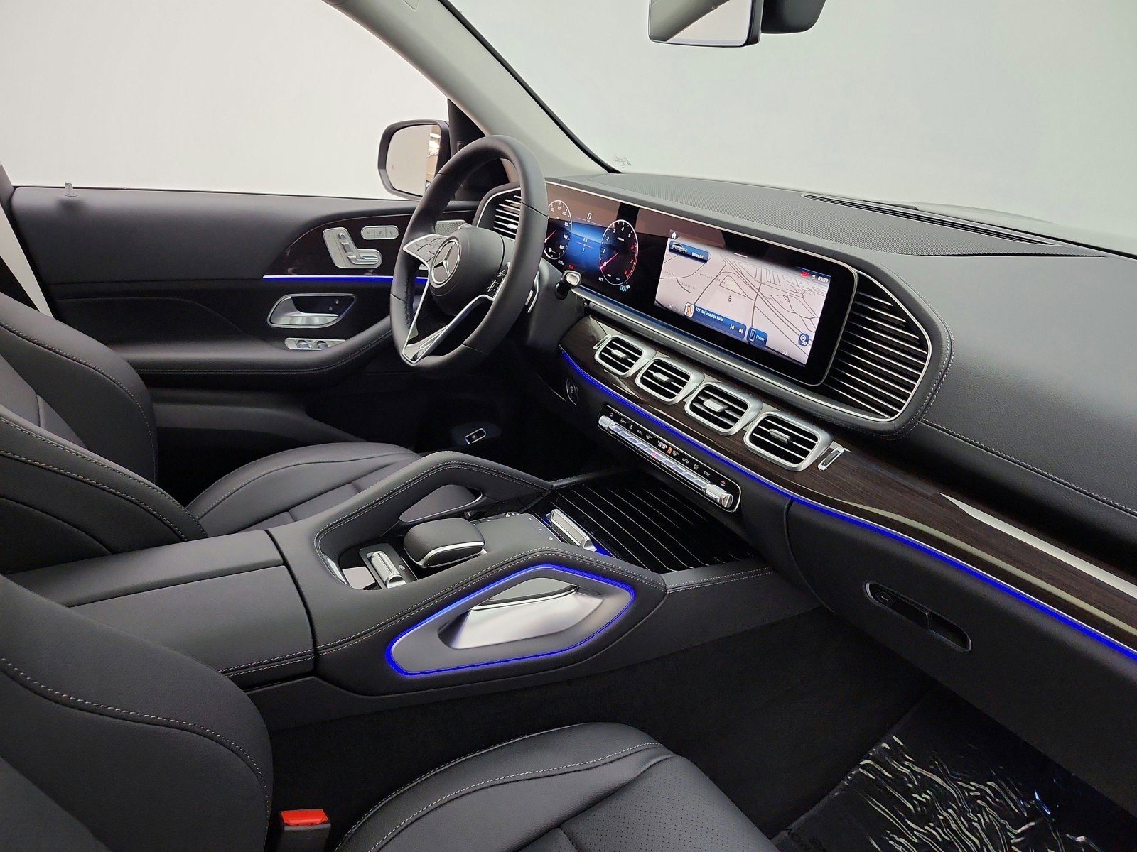New 2026 Mercedes-Benz GLS 450 4MATIC image 21