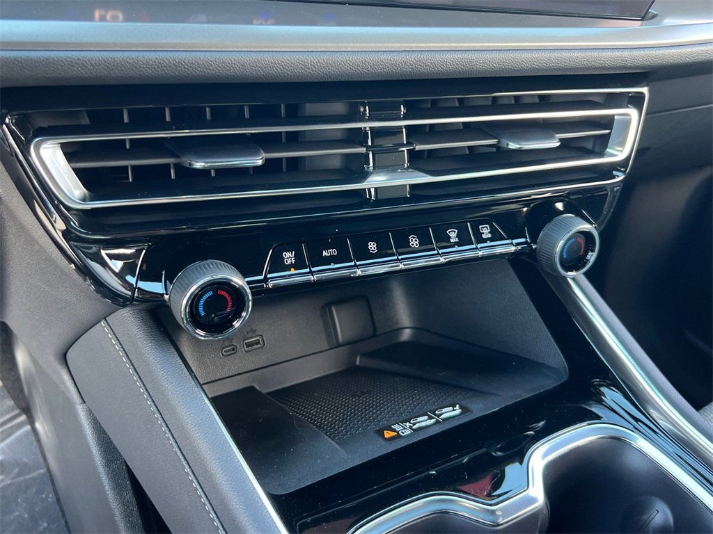 New 2026 Chevrolet Traverse LT w/ Enhanced Driving Package image 19