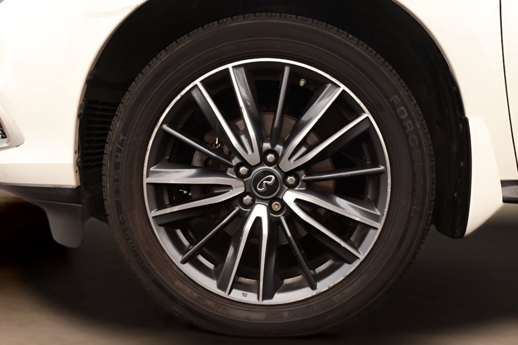 Used 2016 INFINITI QX60 Luxe w/ Deluxe Technology Package AWD/4WD image 37