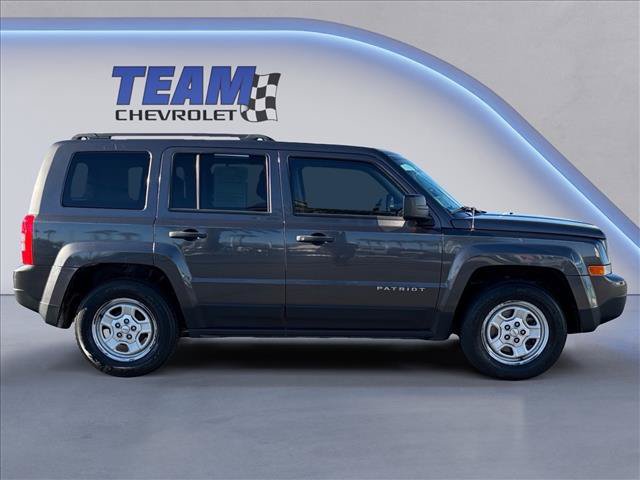 Used 2016 Jeep Patriot Sport FWD image 4