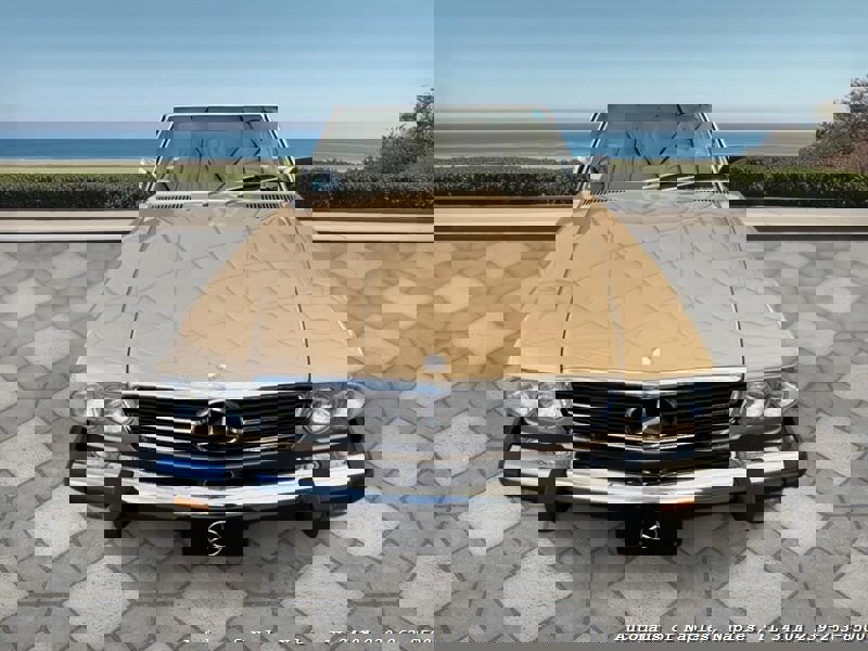 Used 1988 Mercedes-Benz 560 SL image 4