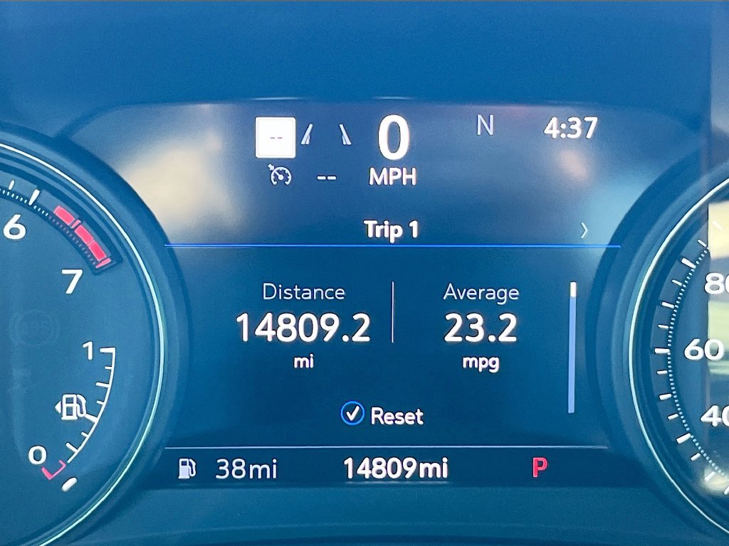 Used 2024 Cadillac XT5 Premium Luxury w/ Technology Package FWD image 12