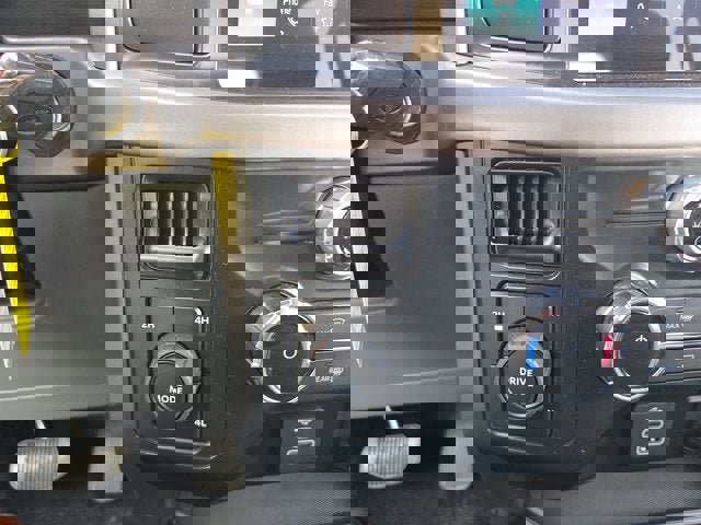 Used 2025 Ford F150 XLT w/ Equipment Group 301A Standard image 17