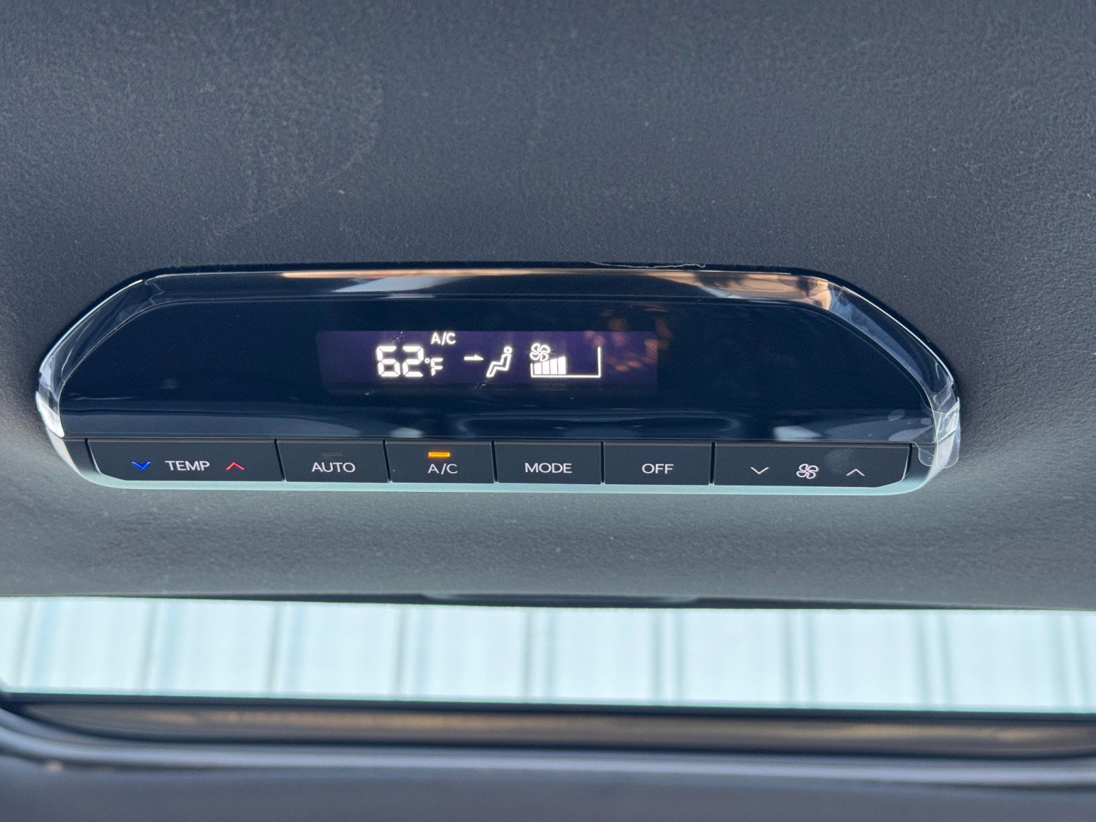 Used 2024 Kia EV9 GT-Line image 37