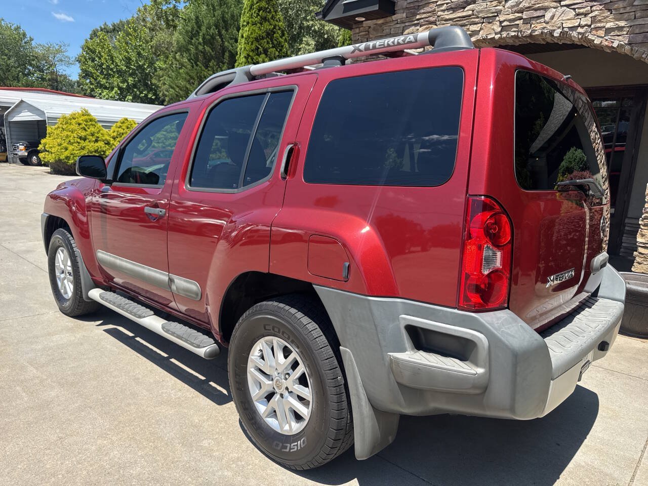 Used 2015 Nissan Xterra S w/ Value Package AWD/4WD image 3