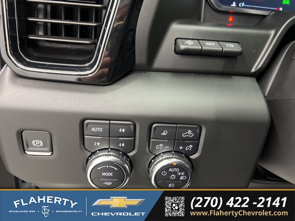 Used 2025 GMC Sierra 1500 AT4 w/ Technology Package AWD/4WD image 24