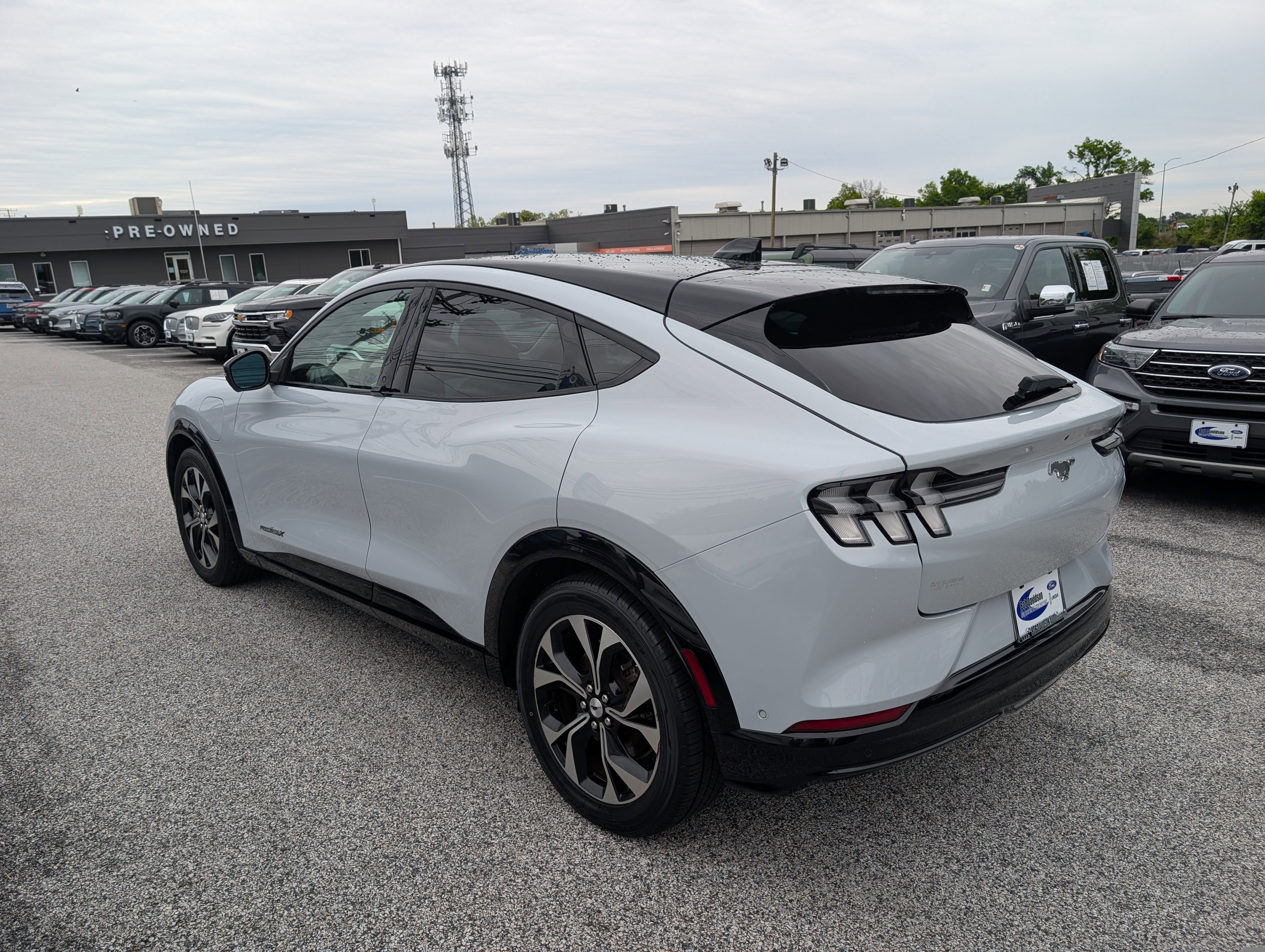 Certified 2021 Ford Mustang Mach-E Premium AWD/4WD image 5