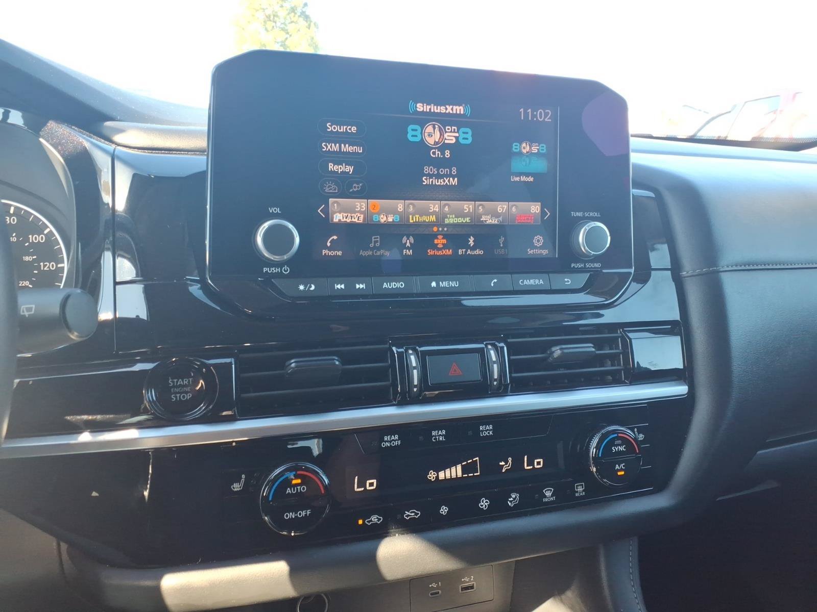 Used 2025 Nissan Pathfinder SV FWD image 22