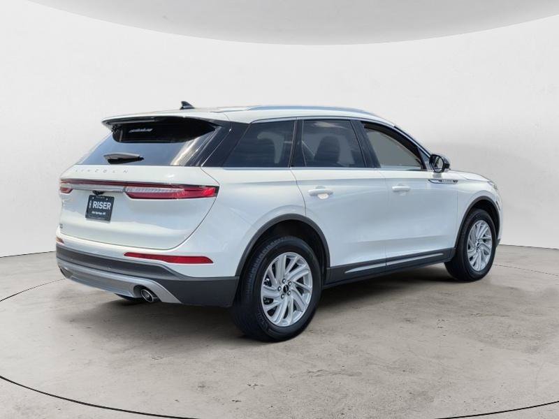 Used 2022 Lincoln Corsair FWD image 3