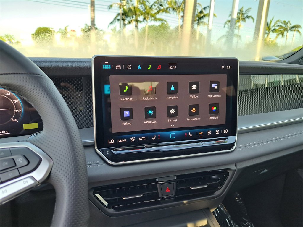 New 2026 Volkswagen Tiguan SE R-Line image 8