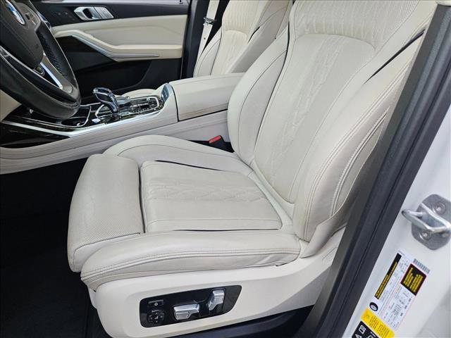 Used 2020 BMW X7 xDrive40i w/ Luxury Seating Package AWD/4WD image 15