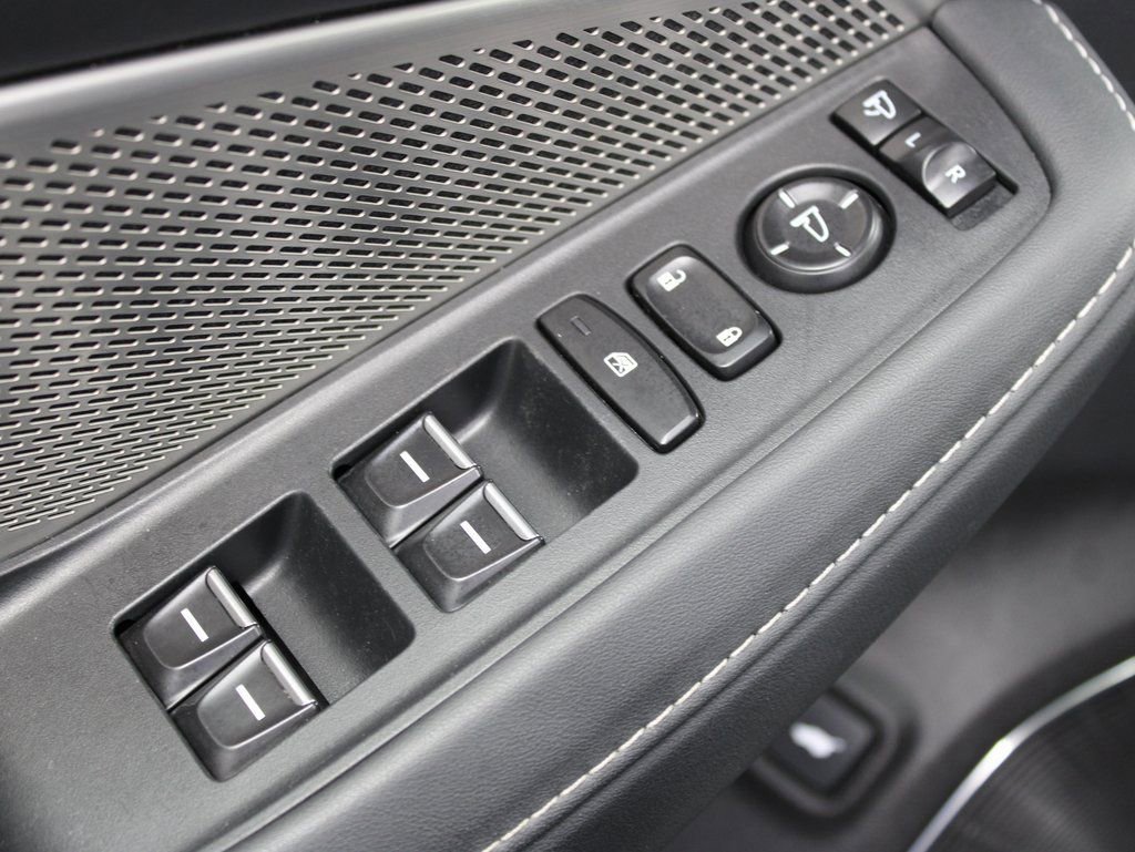 Used 2023 Acura MDX SH-AWD w/ Technology Package image 59