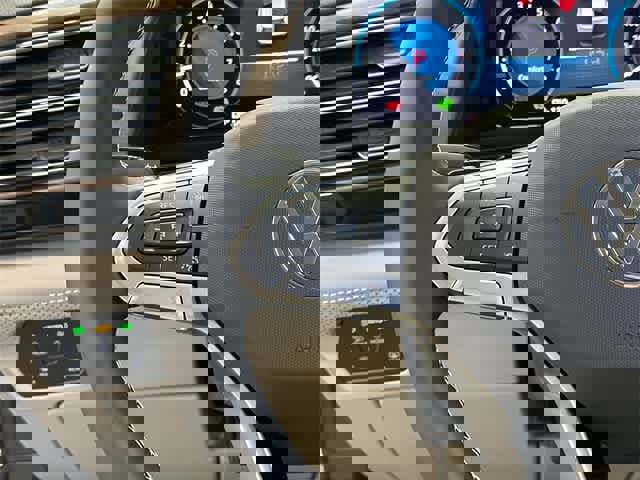 New 2026 Volkswagen Atlas SE image 8