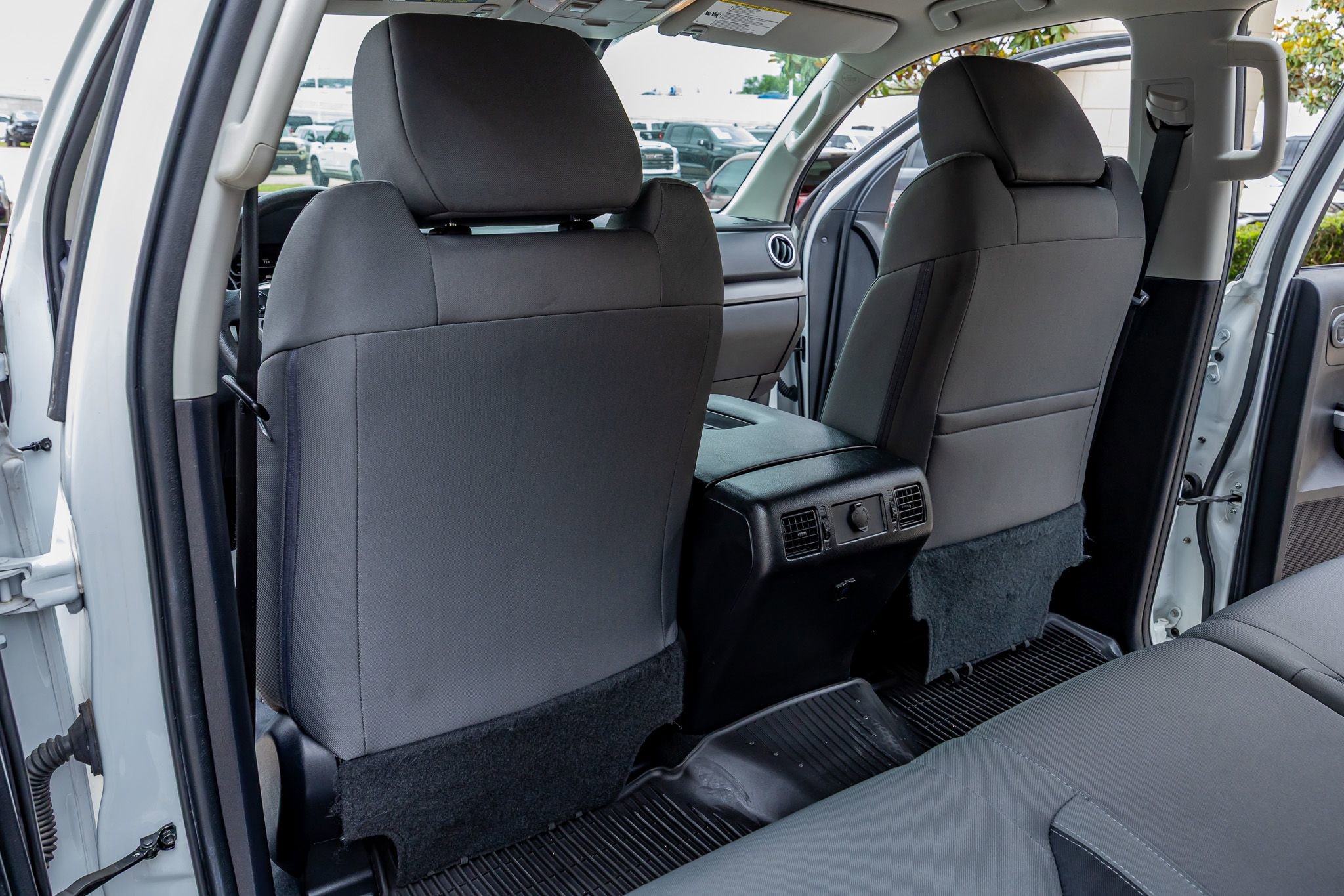 Used 2021 Toyota Tundra SR5 w/ SR5 Upgrade Package AWD/4WD image 34