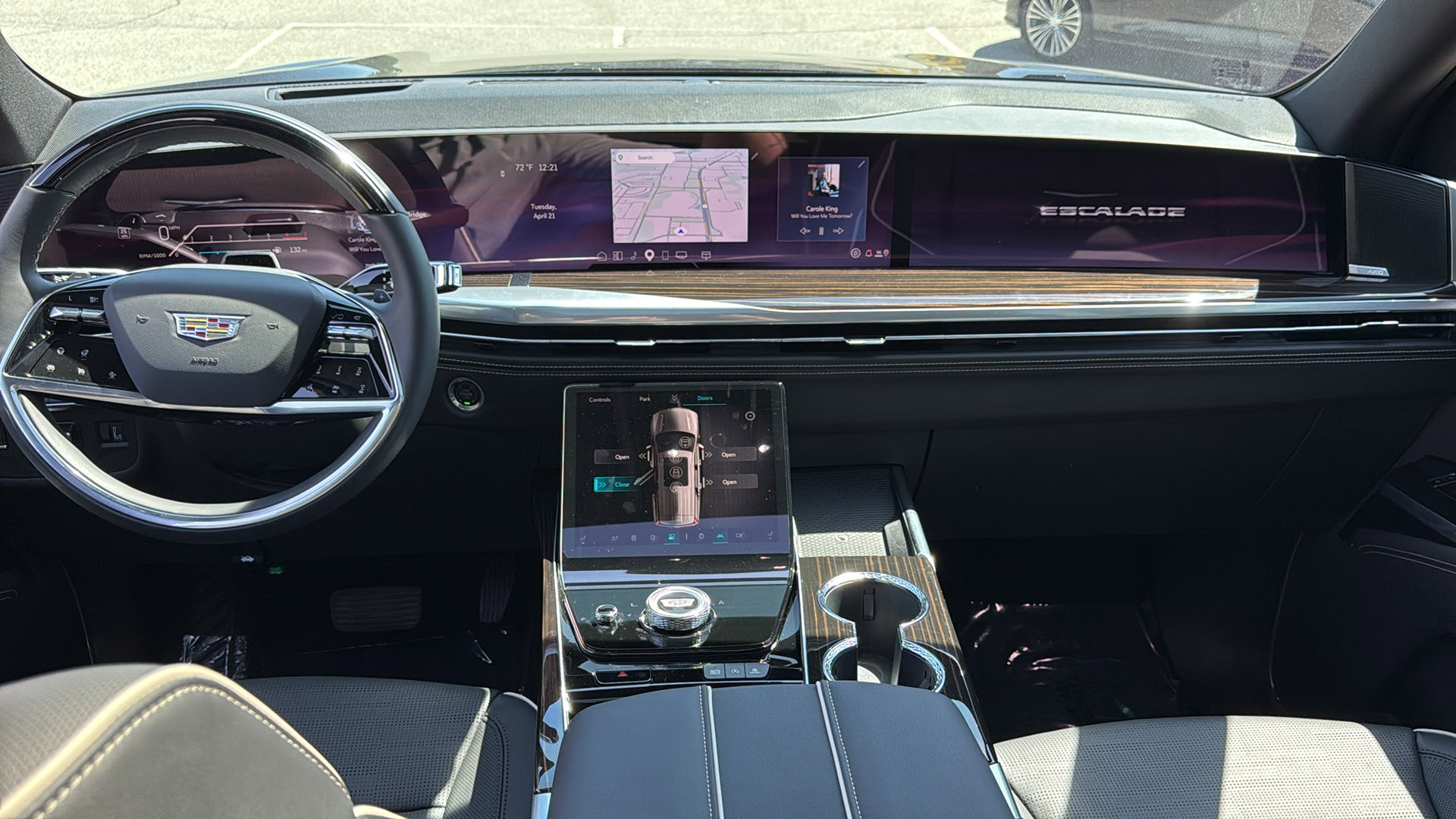 Certified 2026 Cadillac Escalade Luxury w/ Touring Package AWD/4WD image 9