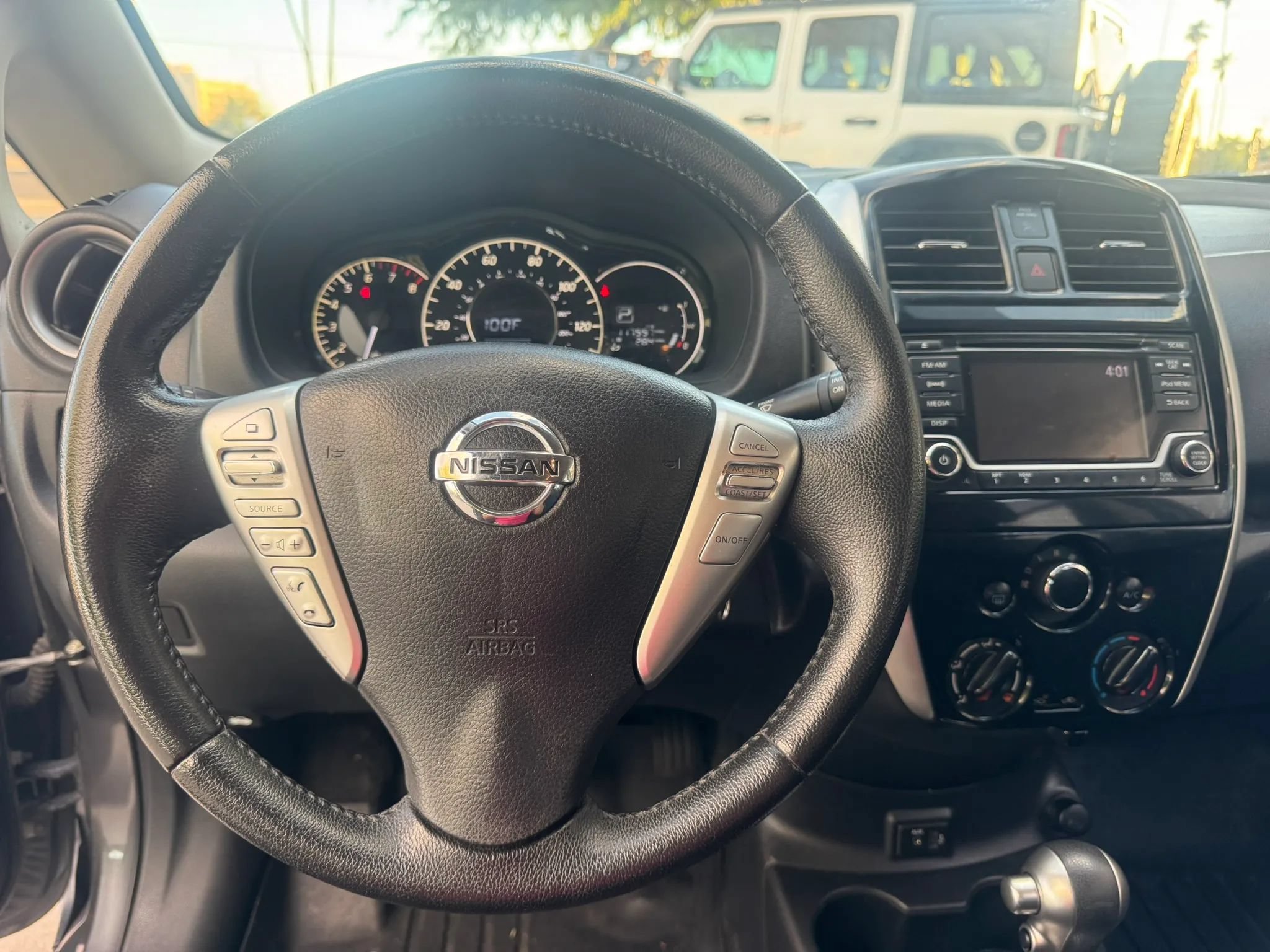 Used 2018 Nissan Versa Note FWD image 14