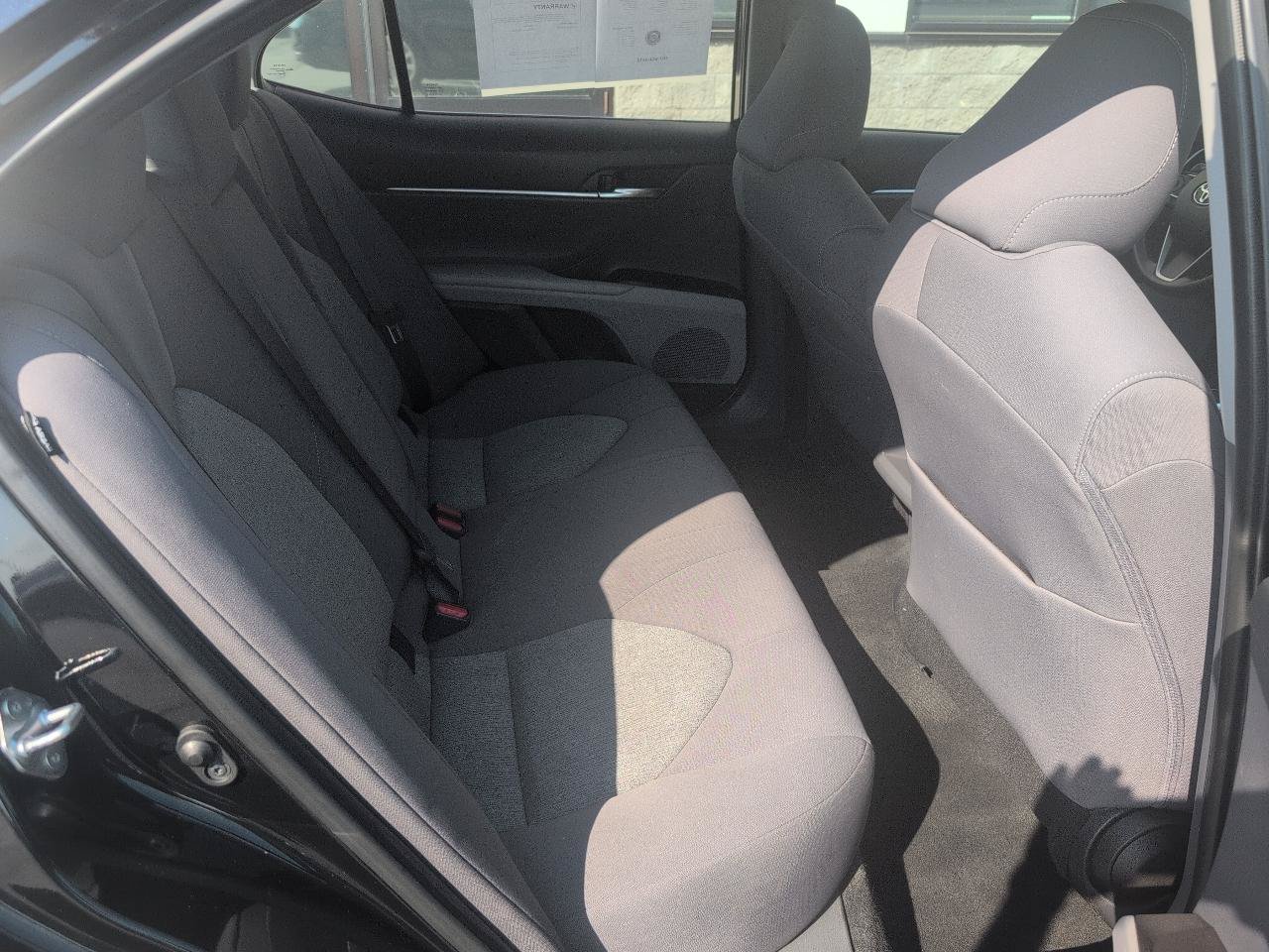 Used 2022 Toyota Camry LE FWD image 12