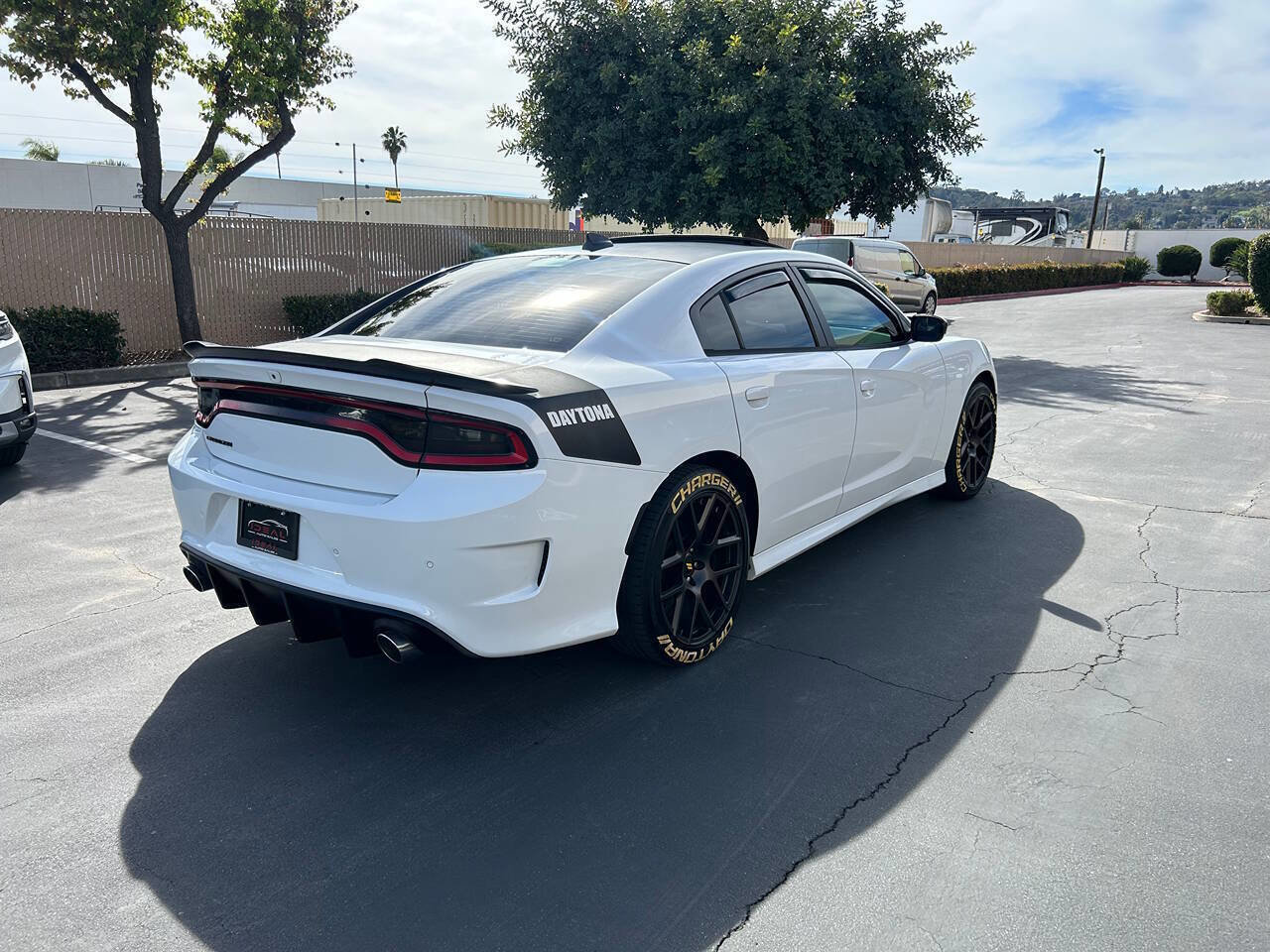 Used 2017 Dodge Charger R/T image 5