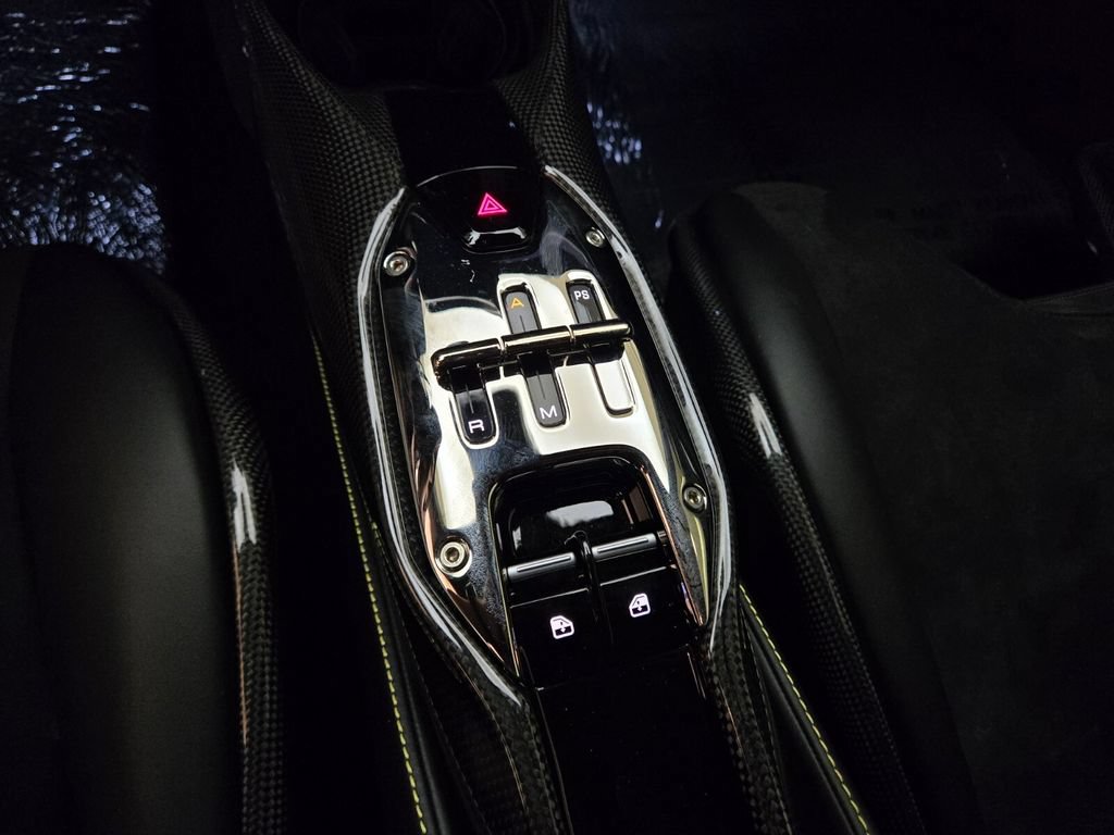 Used 2022 Ferrari SF90 Stradale AWD/4WD image 38