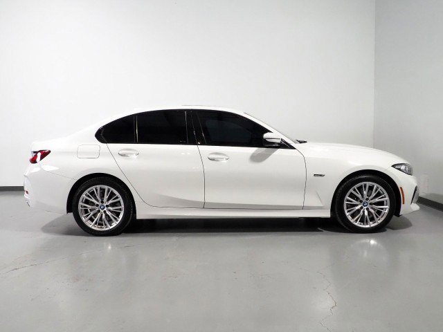 Used 2023 BMW 330e w/ Premium Package image 5