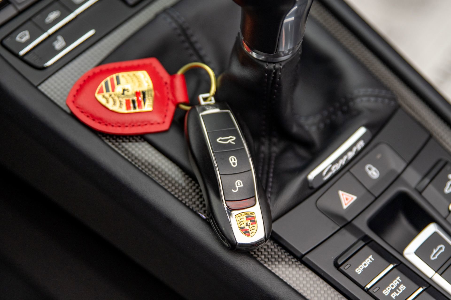 Used 2015 Porsche 911 Carrera 4 GTS image 25