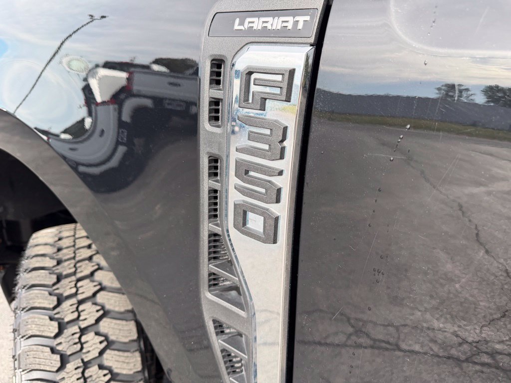 Used 2023 Ford F350 Lariat w/ Chrome Package AWD/4WD image 15