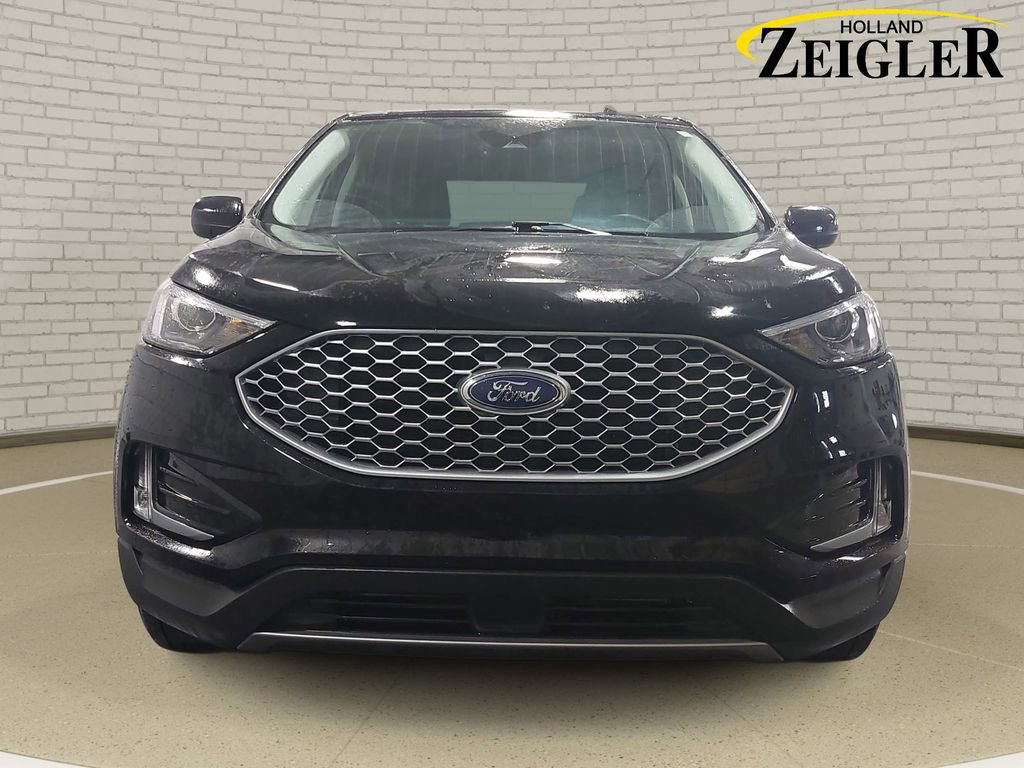 Used 2023 Ford Edge SEL w/ Convenience Package AWD/4WD image 2