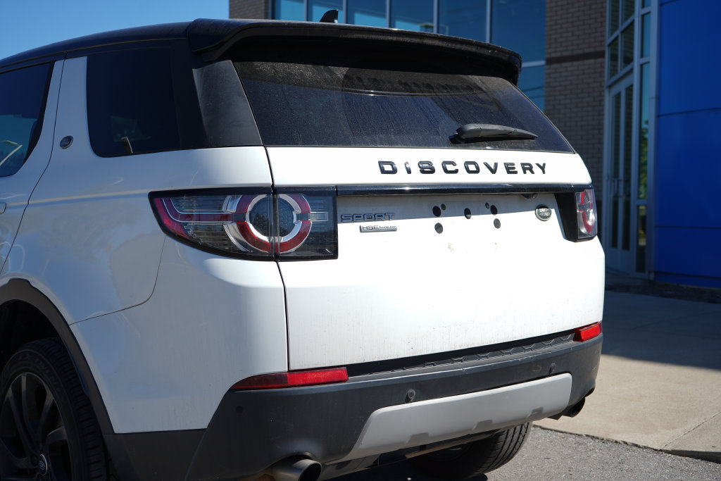 Used 2016 Land Rover Discovery Sport HSE Luxury AWD/4WD image 5