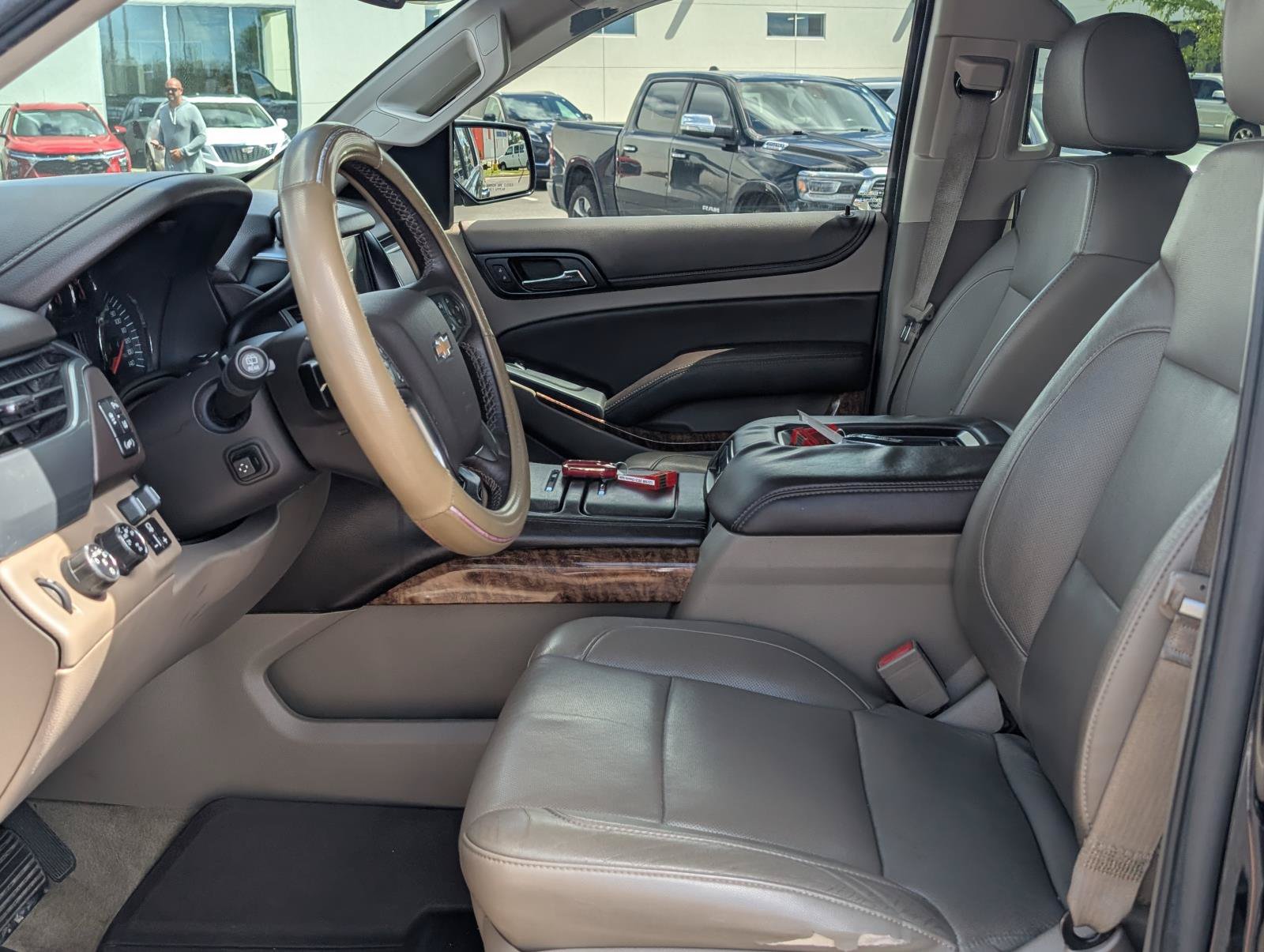 Used 2015 Chevrolet Suburban LTZ AWD/4WD image 19