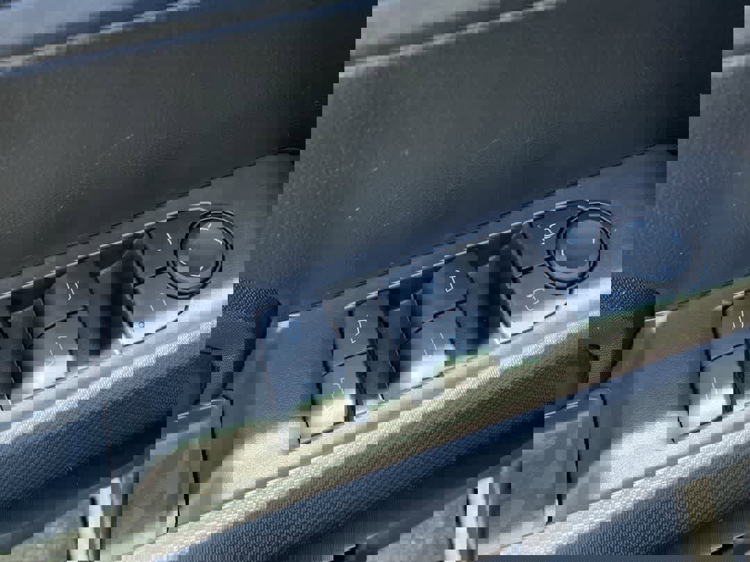 Used 2024 Chevrolet Colorado W/T image 13