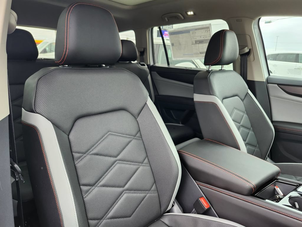 New 2026 Volkswagen Atlas Peak Edition AWD/4WD image 15