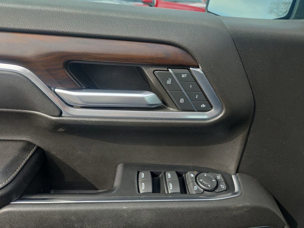 Used 2023 GMC Sierra 1500 SLT w/ SLT Premium Package image 21