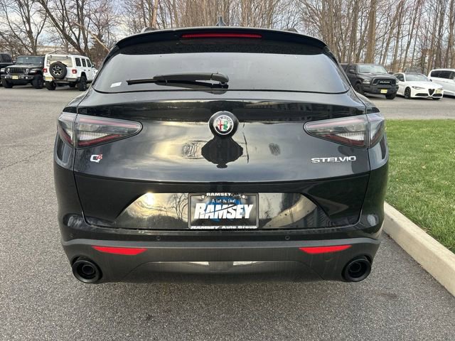 New 2026 Alfa Romeo Stelvio Sprint w/ Convenience Package AWD/4WD image 7