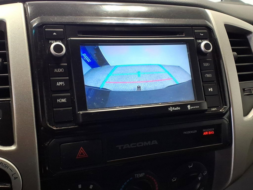 Used 2015 Toyota Tacoma 4x4 Access Cab V6 w/ TRD Sport Package image 15